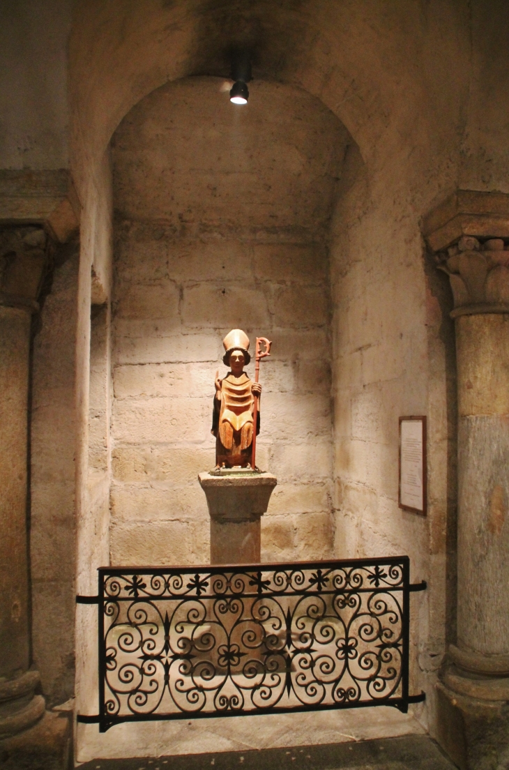   !église Romane St Austremoine ( La Crypte ) - Issoire