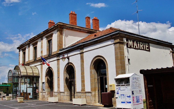 La Mairie - Le Breuil-sur-Couze