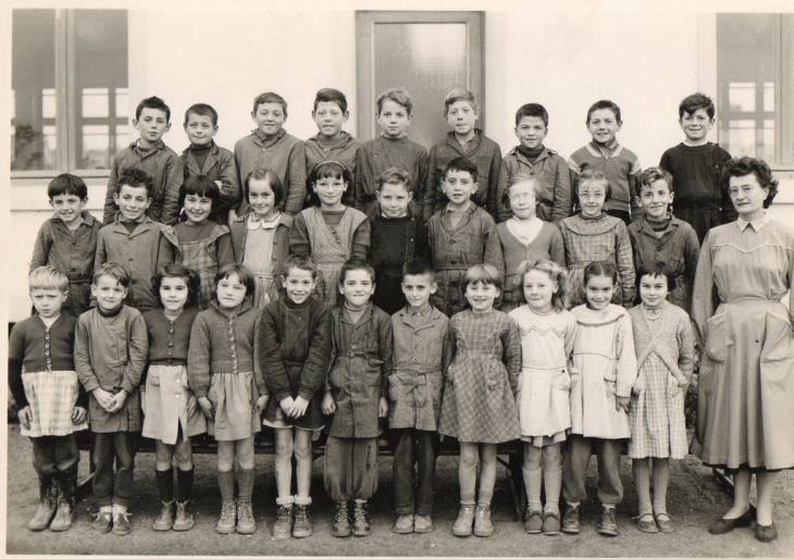 école Les Martres d'Artière années 50 - Les Martres-d'Artière