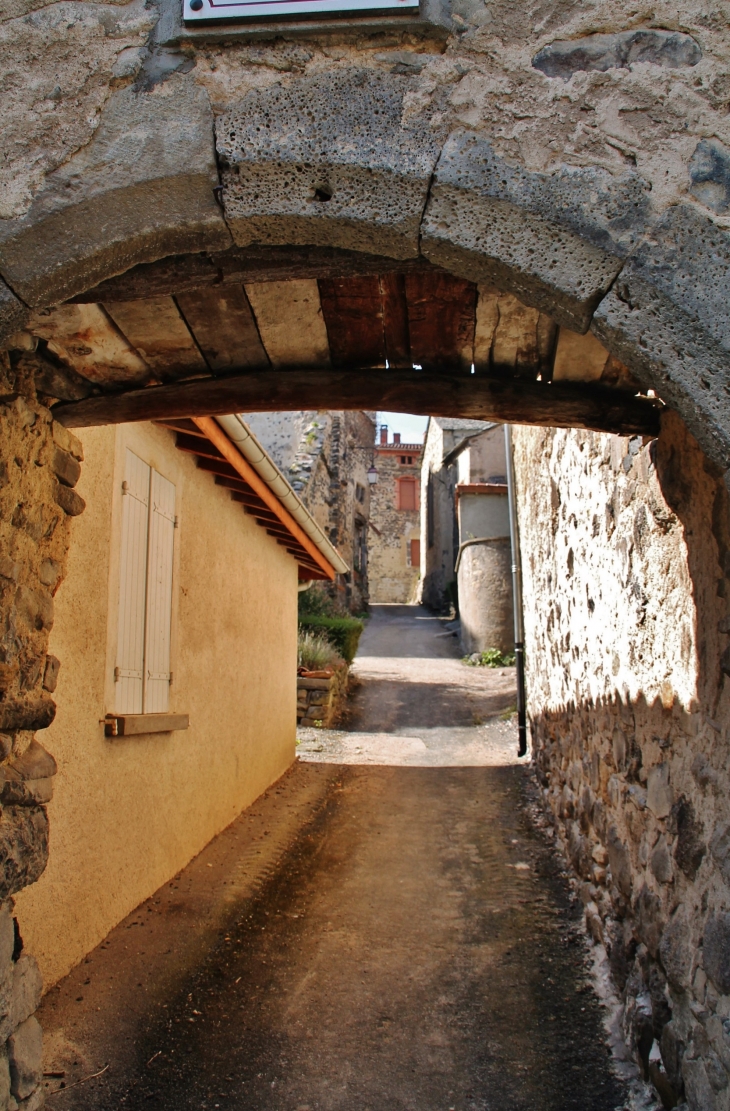 Rue de L'église - Mareugheol