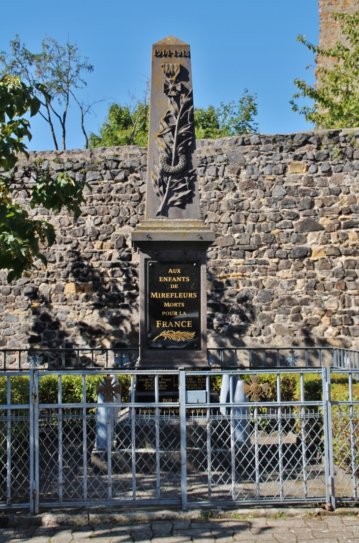 Monument aux Morts - Mirefleurs