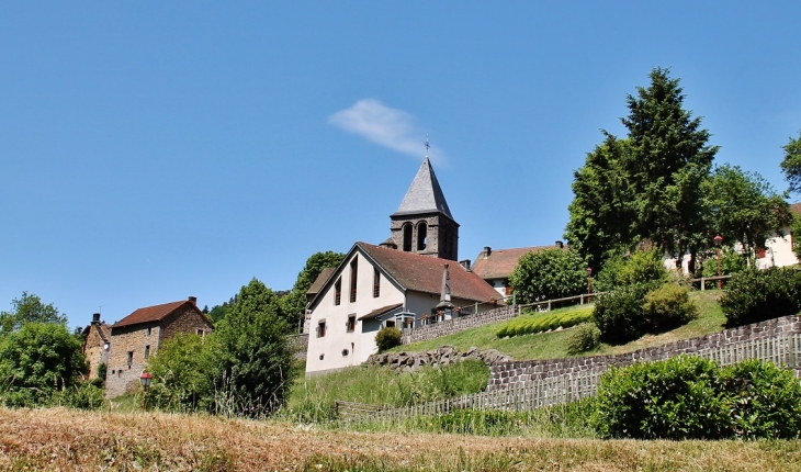 Le Village - Montfermy