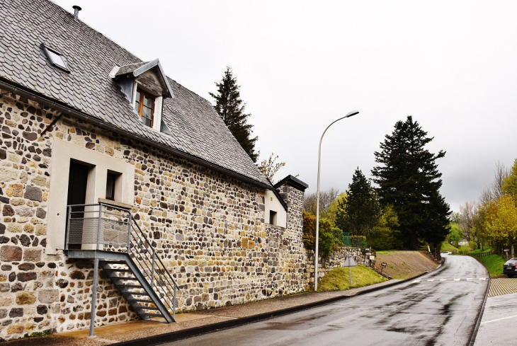 La Commune - Murat-le-Quaire
