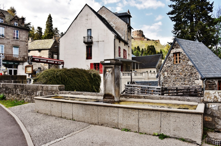 Fontaine - Murol