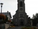 Photo suivante de Murol Place de l'église