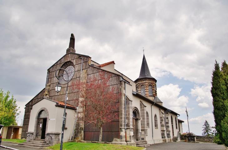  <<église Saint-Julien - Orcines