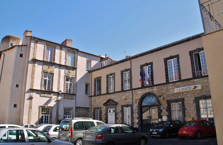 La Poste et la Mairie - Plauzat