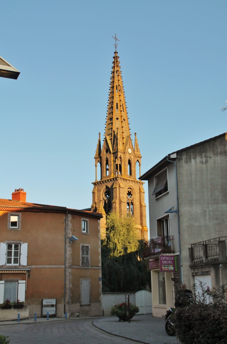 Eglise-st-amand - Saint-Amant-Tallende