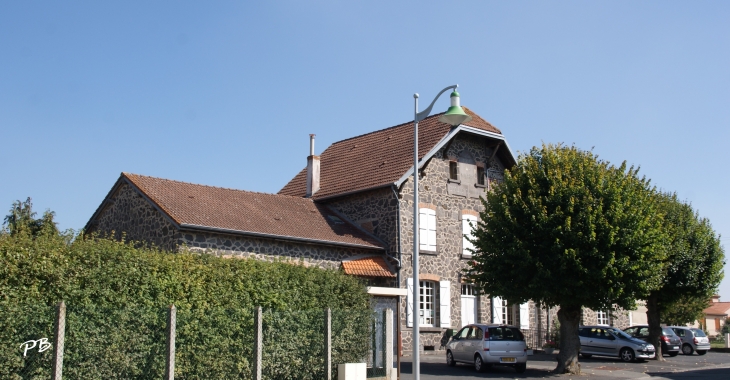 Mairie - Saint-Clément-de-Régnat