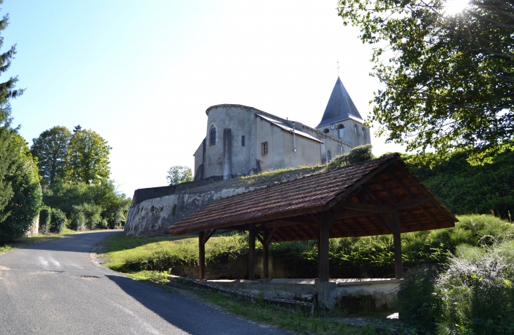 Eglise Saint-Priest - Saint-Priest-Bramefant