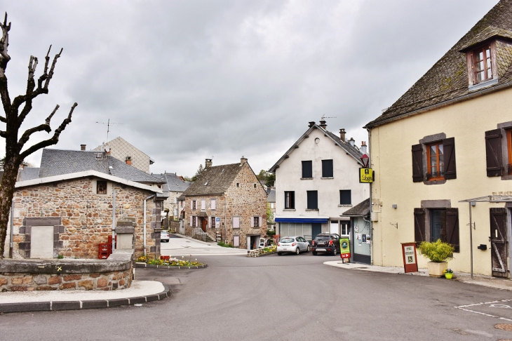 La Commune - Saint-Sauves-d'Auvergne