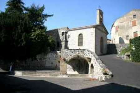 Lavelle (Commune de St Vincent 63320) - Chapelle et Lavoir - Saint-Vincent