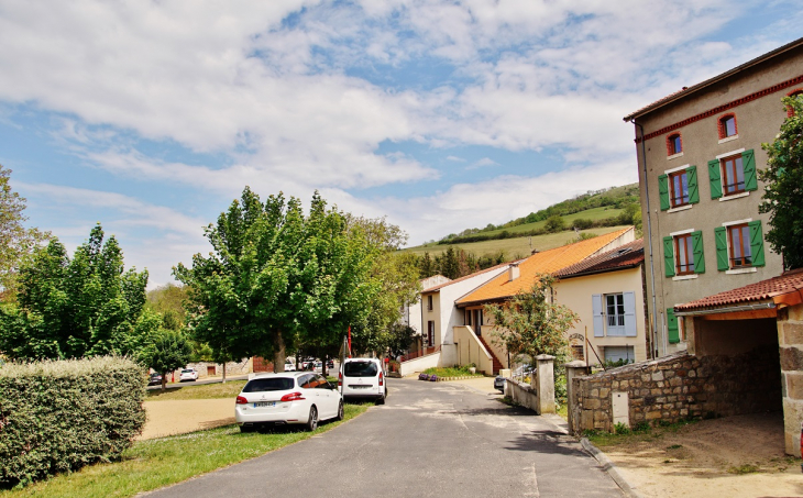 La Commune - Sauvagnat-Sainte-Marthe