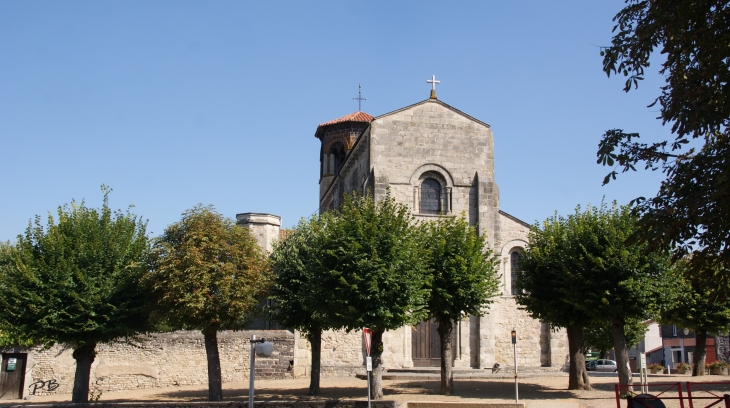 ²église Saint-Limin 11 Em Siècle - Thuret