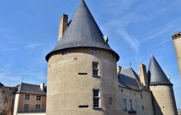 Le Château - Villeneuve