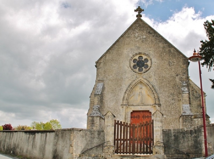 église St Pierre - Blay