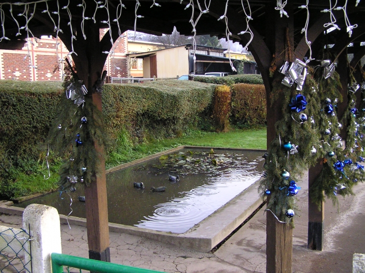 Le lavoir - Bonneville-la-Louvet