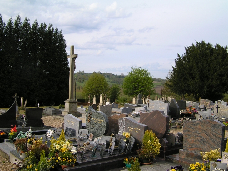 Le cimetière - Bonneville-la-Louvet
