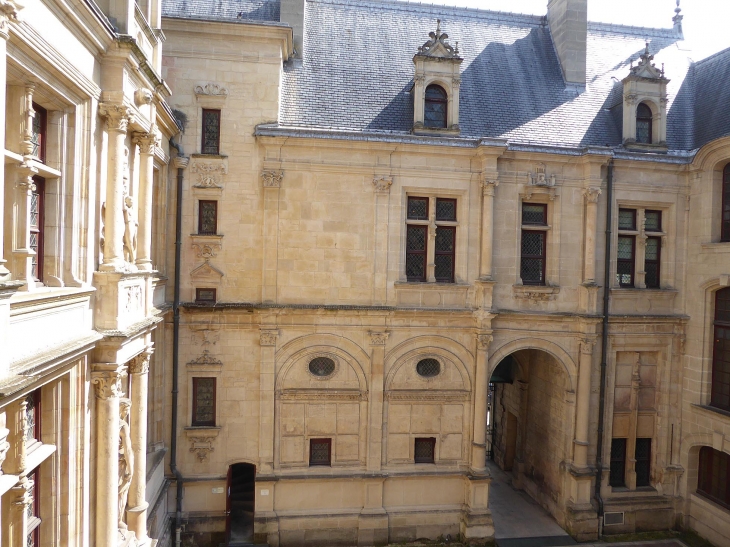 L'hôtel d'Escoville - Caen