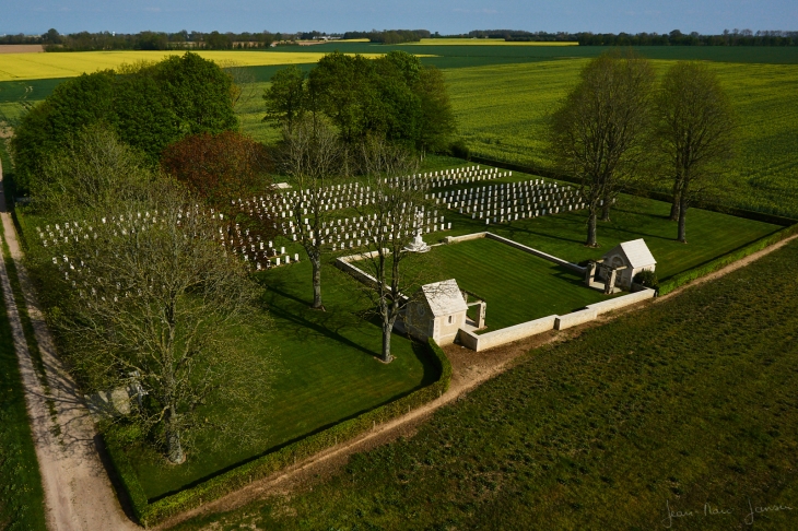 Cimetière américain je suppose - Fontenay-le-Pesnel