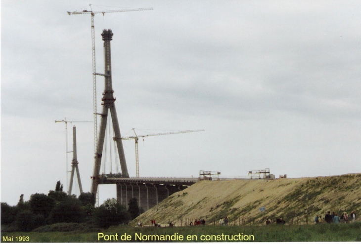 Pont de NORMANDIE en construction - Honfleur