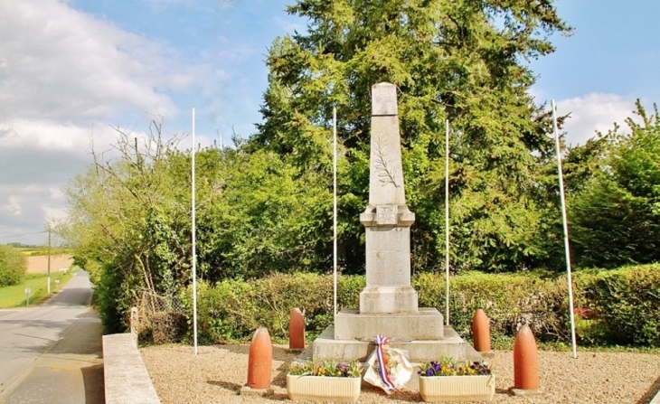 Monument-aux-Morts - Landes-sur-Ajon
