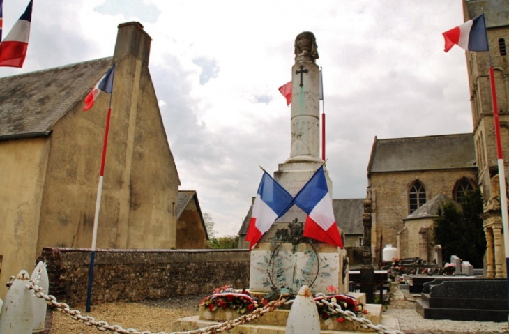 Monument-aux-Morts - Longueville