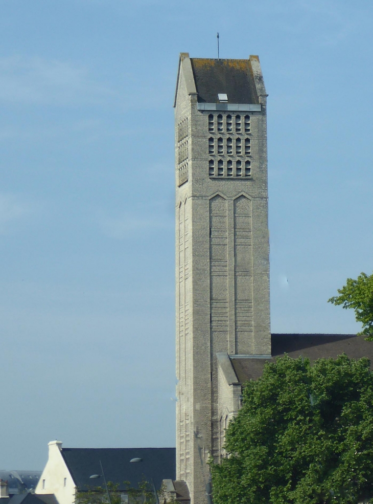 Le haut clocher - Mondeville