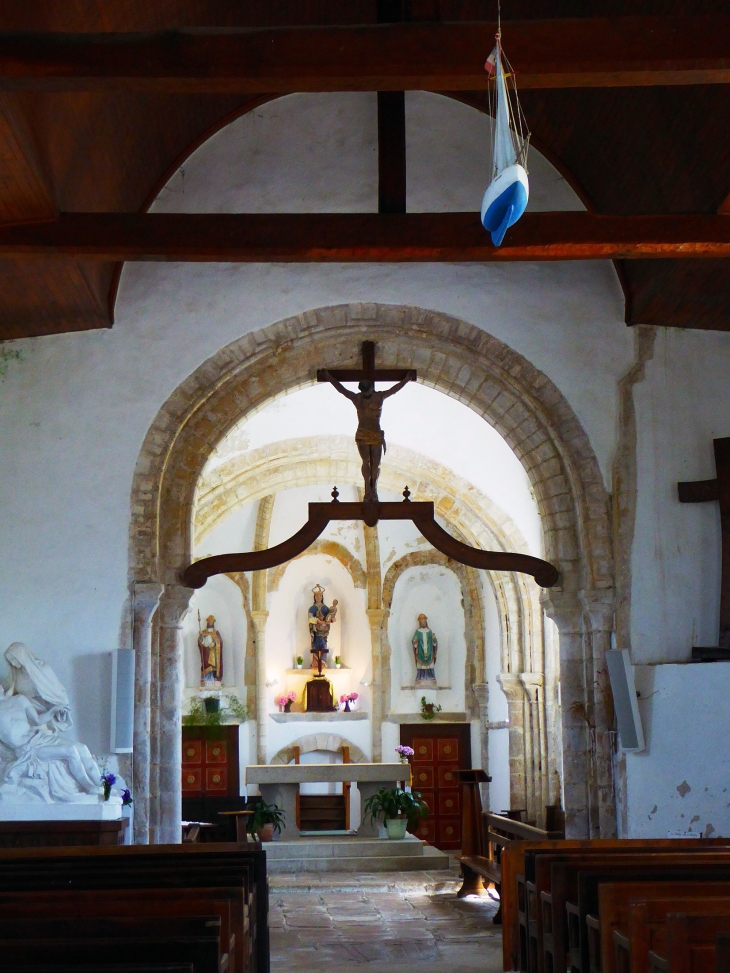 L'intérieur de l'église - Jobourg