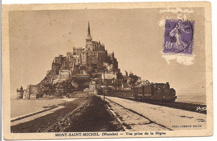 La Digue et le Train pour le Mont en 1920 - Le Mont-Saint-Michel