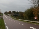 Entrée du lieu-dit sur la route de La Haye du Puits.