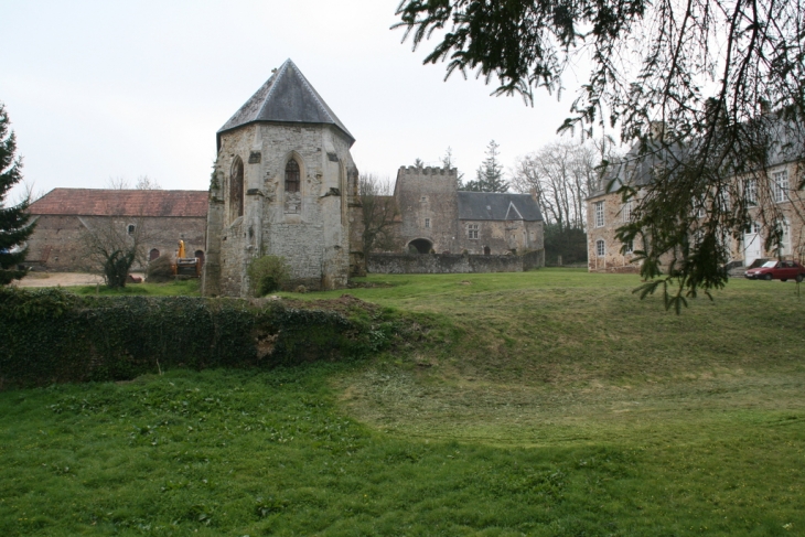 Vue générale du chateau de Prétot - Prétot-Sainte-Suzanne