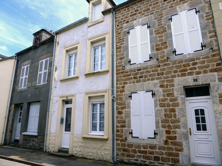 Maisons de ville - Saint-Vaast-la-Hougue