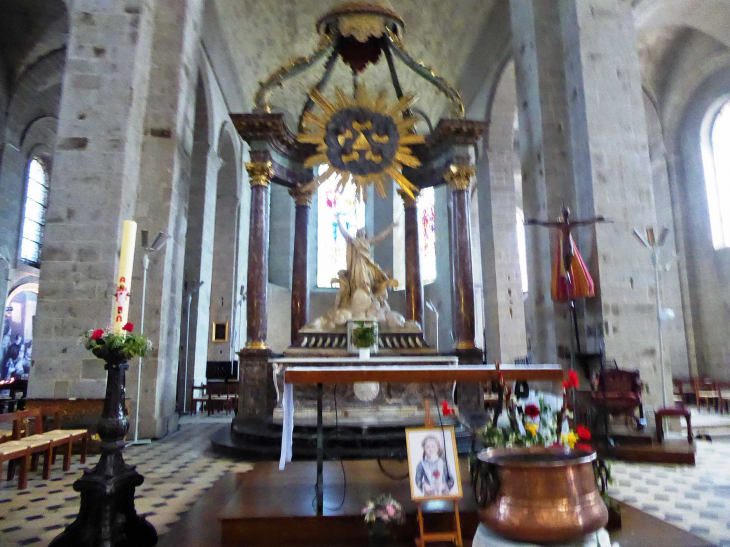 L'intérieur de l'église Notre Dame - Alençon