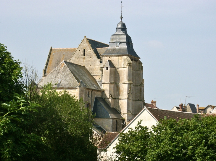 L'Abbaye Notre-Dame d'Almenêches était une abbaye bénédictine de femmes, fondée à la fin du VIe siècle.