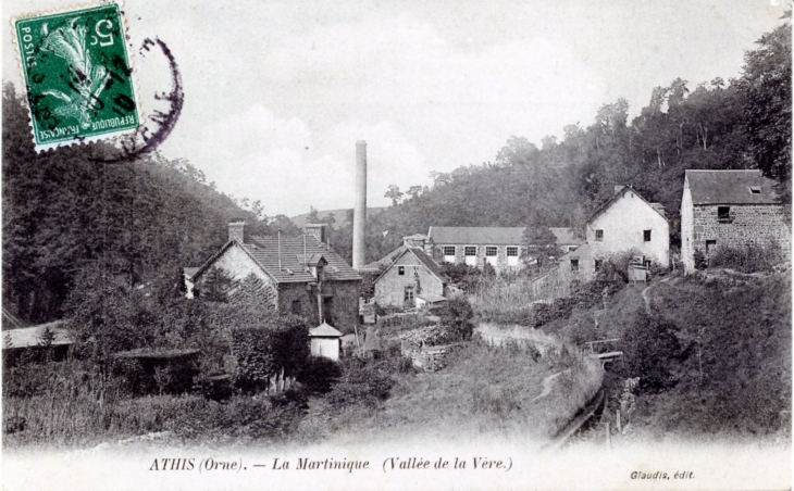 La Martinique, Vallée de la Vère, vers 1911 (carte postale ancienne). - Athis-de-l'Orne