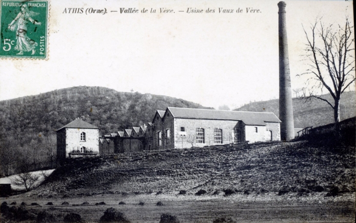 Vallée de la Vère - Usine des Vaux de Vère, vers 1911 (carte postale ancienne). - Athis-de-l'Orne