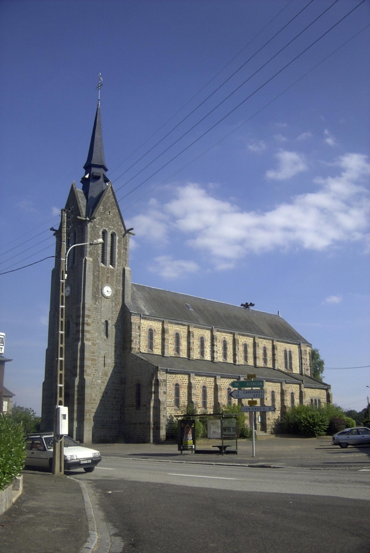 Eglise Joue du Bois - Joué-du-Bois