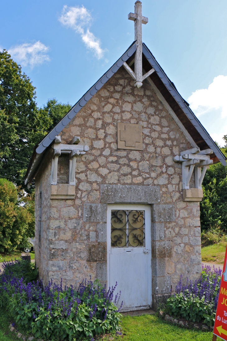 Petite chapelle des alentours - Juvigny-sous-Andaine