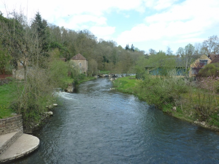 La rivière - Saint-Céneri-le-Gérei