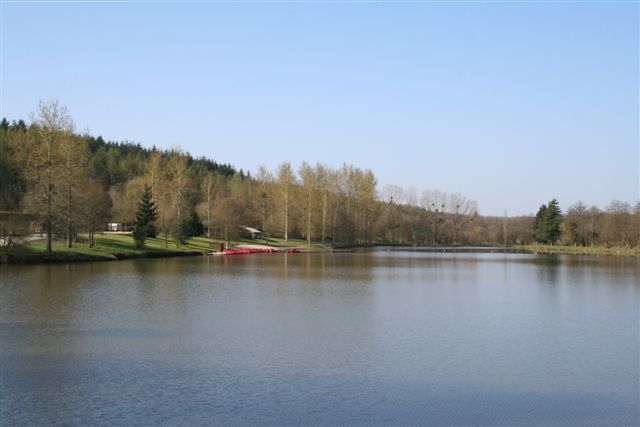 Lac de Saint-Evroult-Notre-Dame-Du-Bois