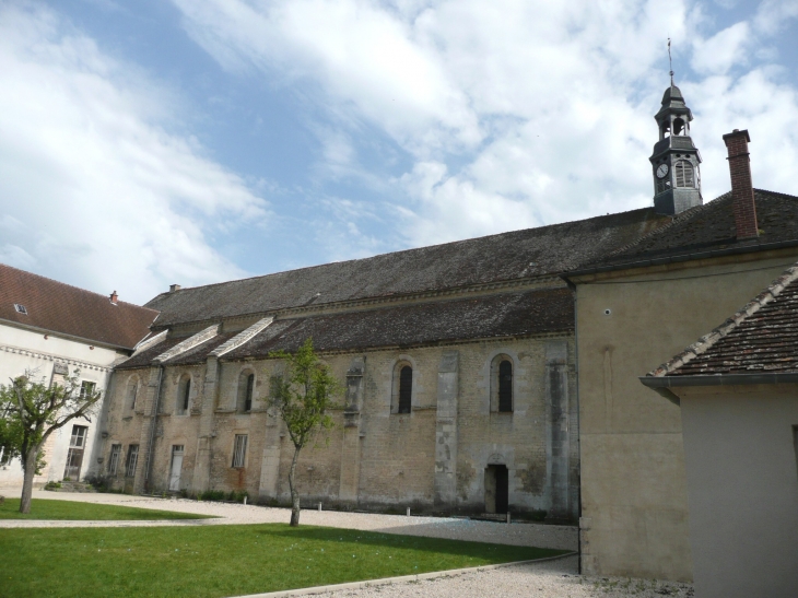 Eglise St Pierre XII ième siécle de l'Abbaye Notre dame - Châtillon-sur-Seine