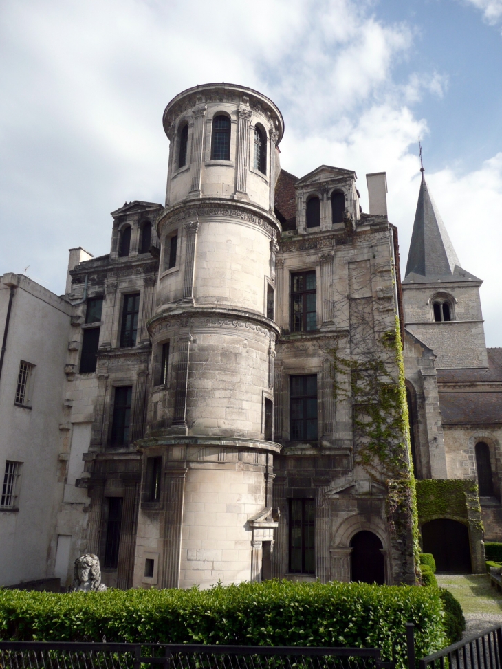 Maison Philandrier vue de la rue du Perthuis - Châtillon-sur-Seine