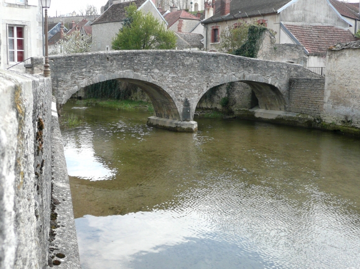 Pont du Perthuis au Loup ou pont Michel - Châtillon-sur-Seine