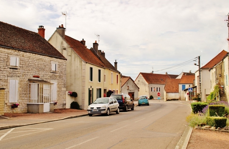 Le Village - Corpeau