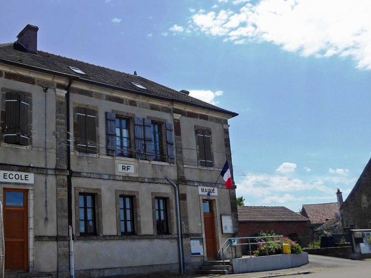 La mairie-école  - Courcelles-lès-Semur