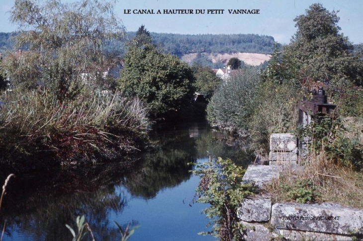 LE CANAL AU PETIT VANNAGE - Grancey-sur-Ource