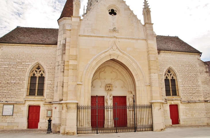 <<église Saint-Nicolas - Meursault