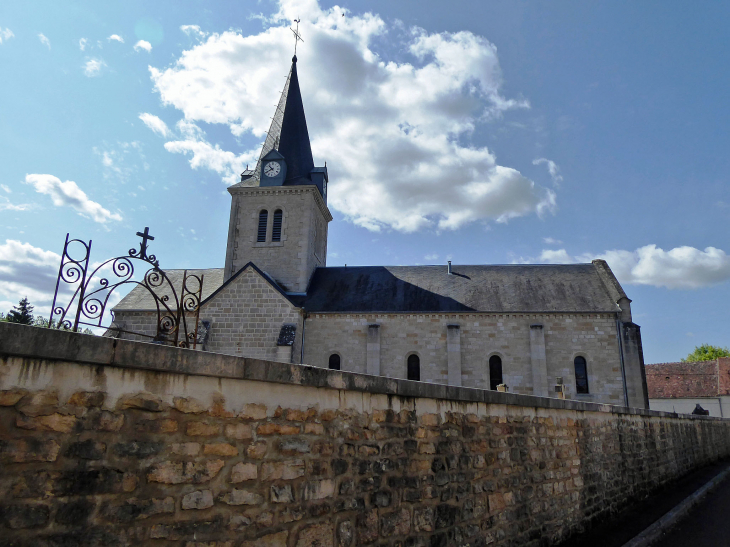 L'église - Pouillenay