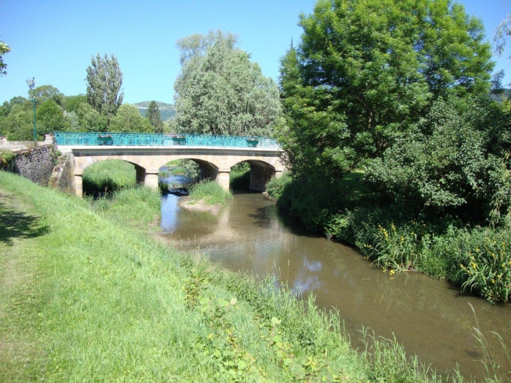 Santenay (21590) pont sur la Dheune